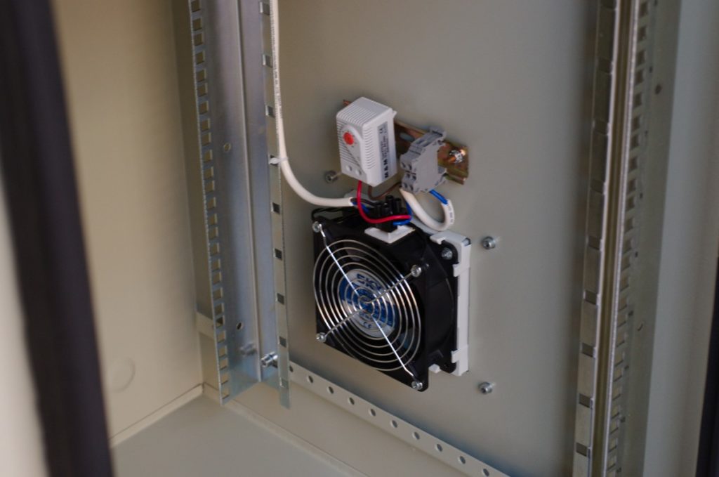 Outdoor protection measures - Image 2